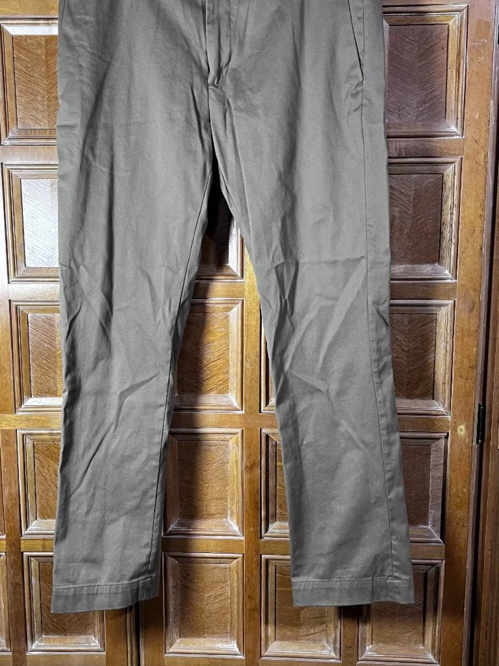 Banana Republic Men’s Chino Khaki Pants 34x29 Flat Front Straight Leg Cotton